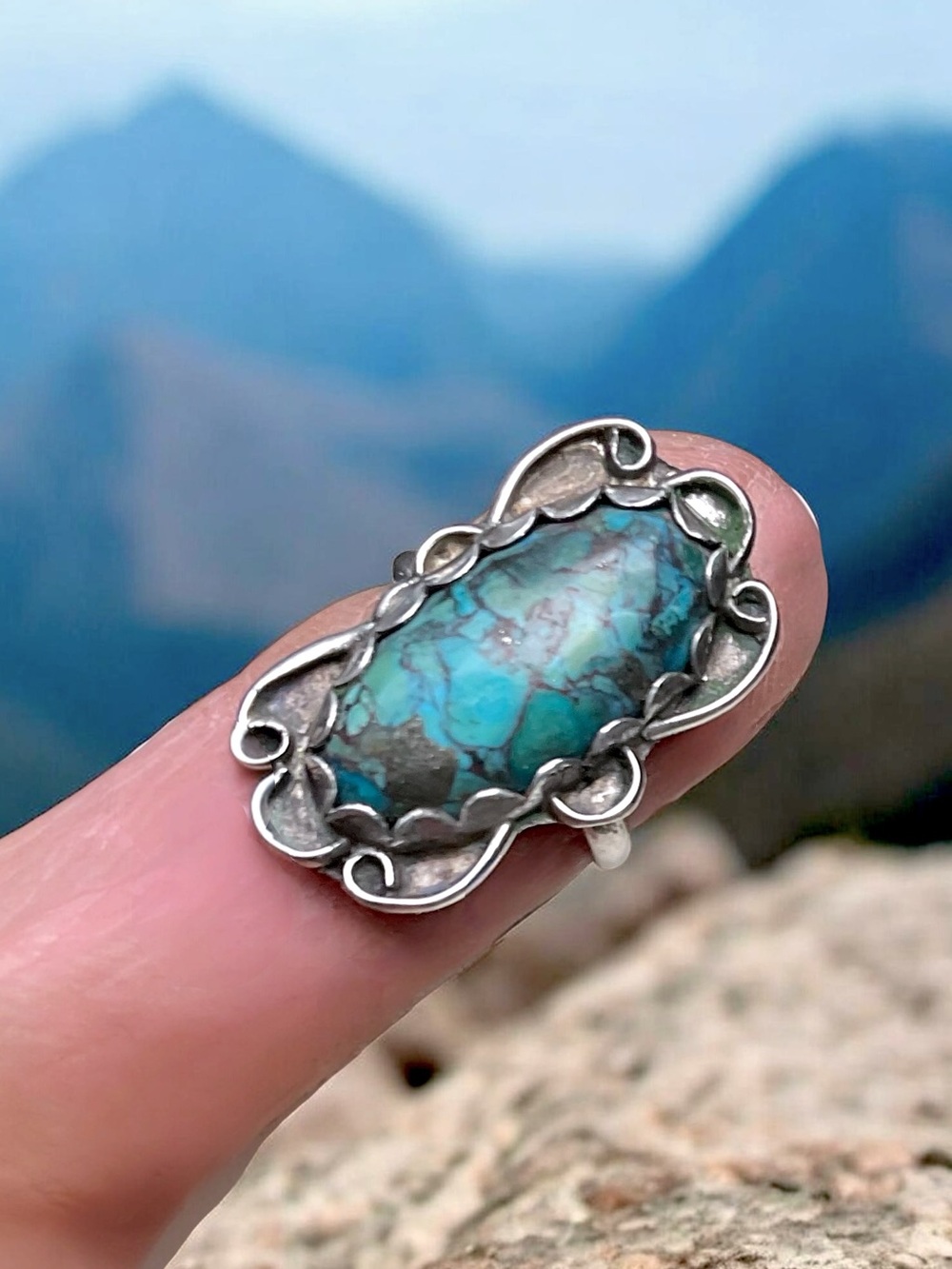 🌺Unique Vintage Sterling & Turquoise Ring